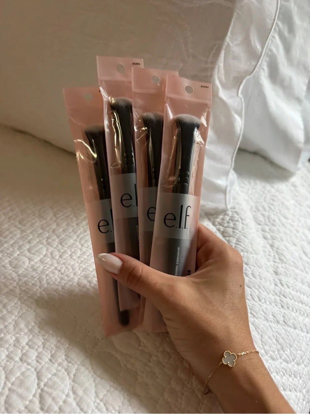 NEW e.l.f. Tap & Blend Concealer Makeup Brush 4 quantity set